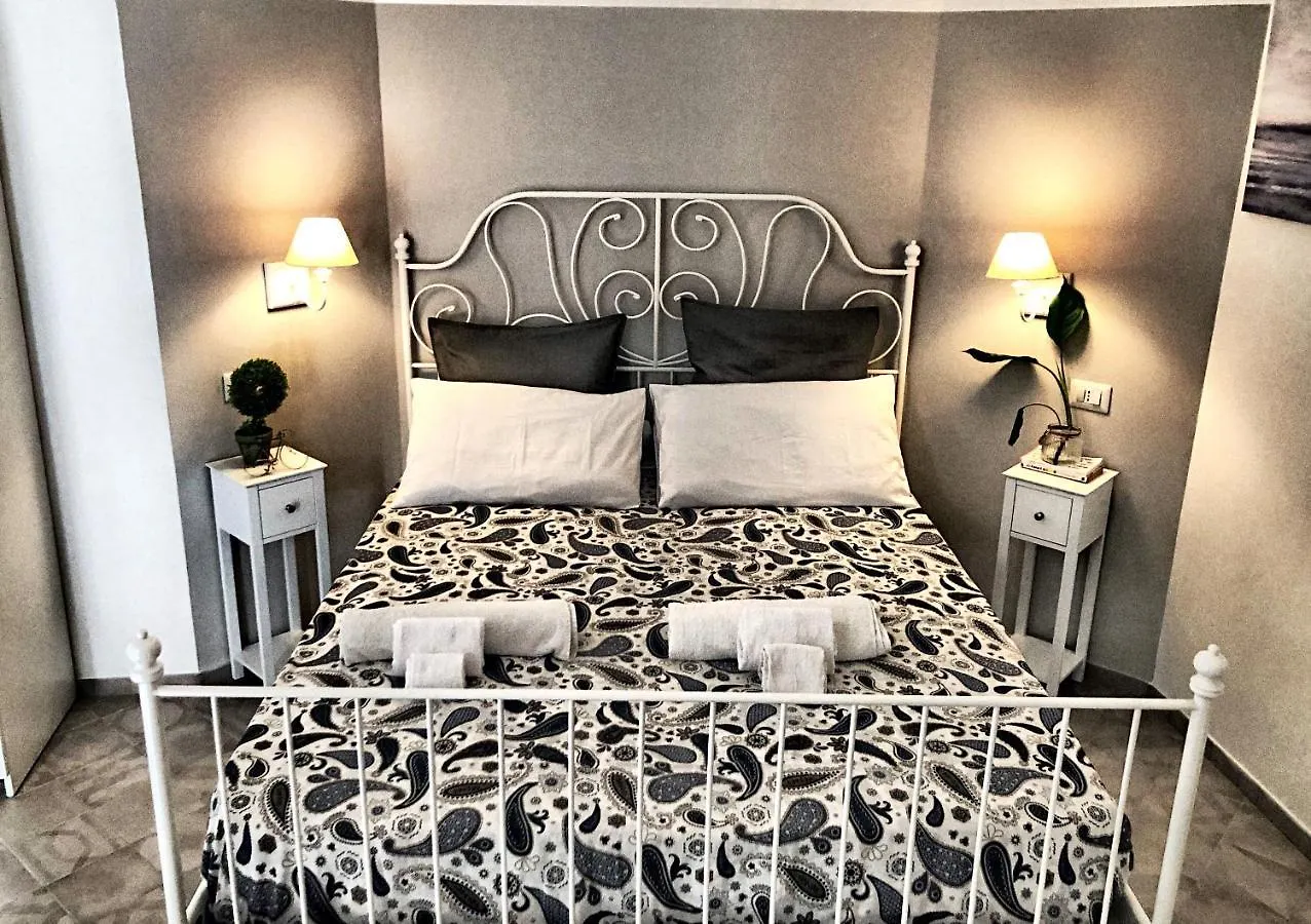 B&B Il Balconcino A Santa Chiara Naples Italy