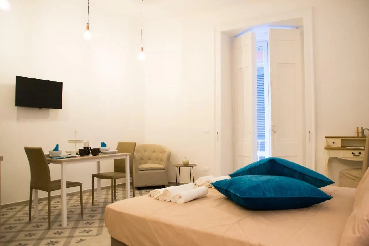 B&B Il Balconcino A Santa Chiara Naples